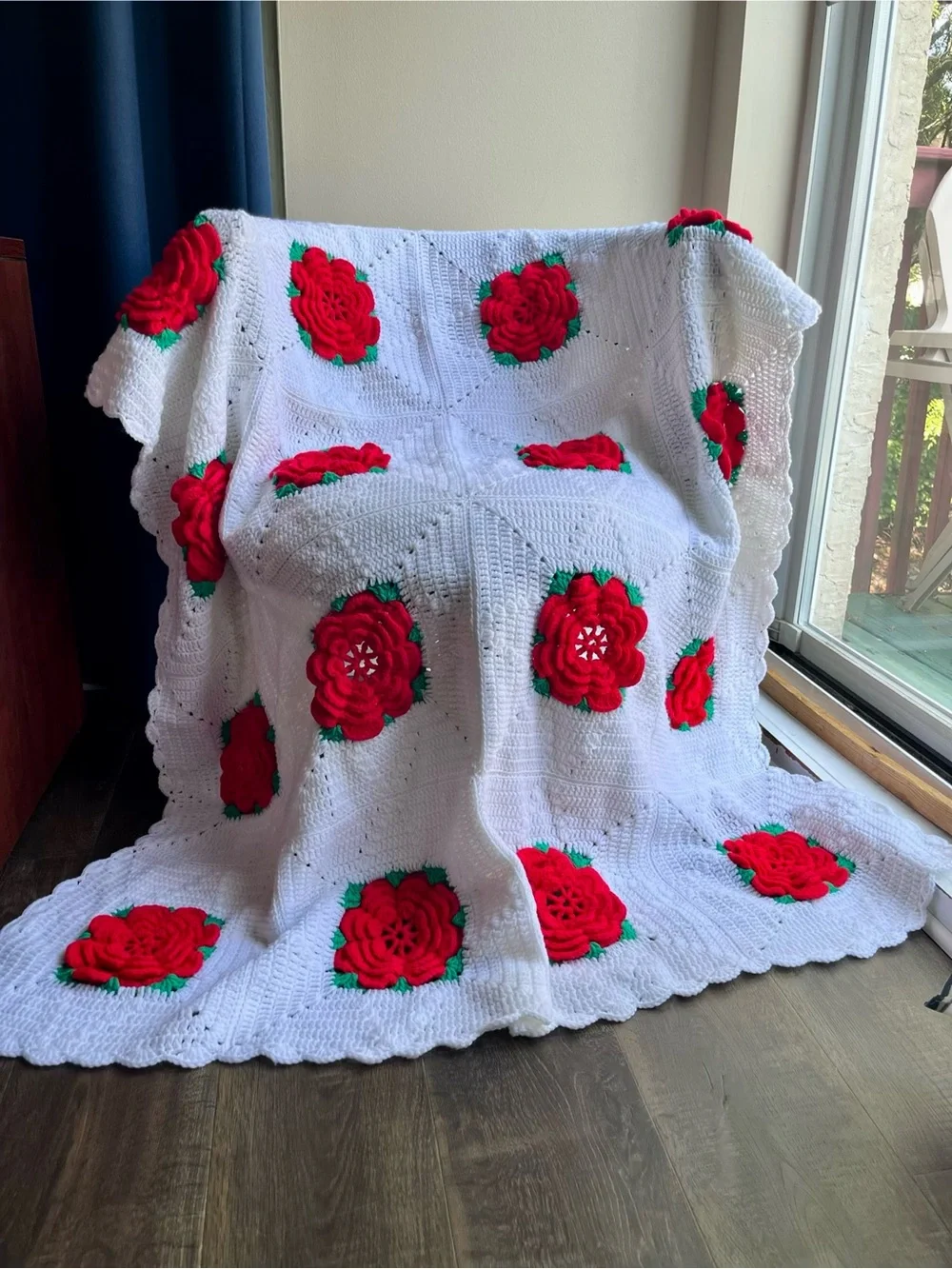 Handmade Crochet Rose Blanket and Pillow Set